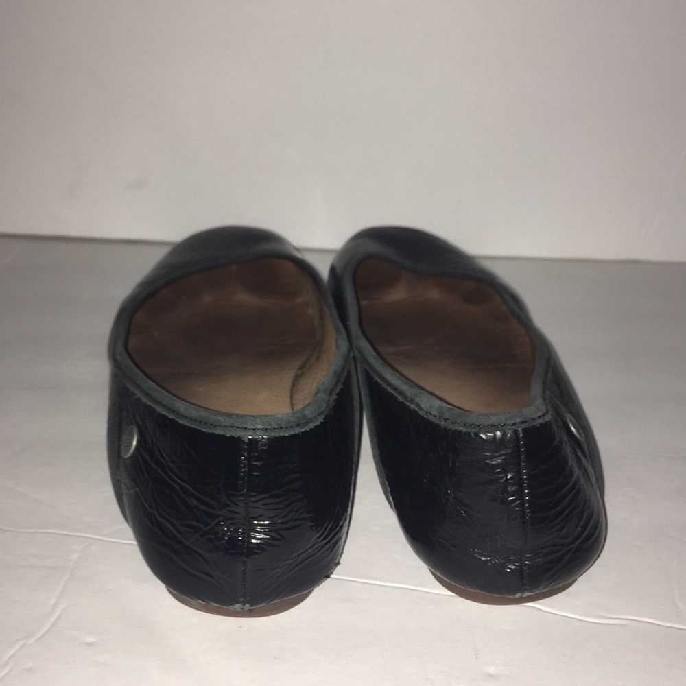 UGG black flats size 7 Good condition. - Picture 10 of 16